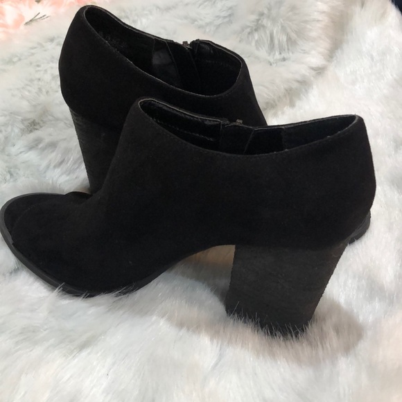 Carlos Santana Open-toe Booties - Picture 4 of 6